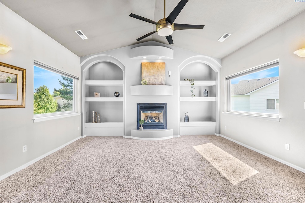 For Sale $420,000 • Co-Listing Agent