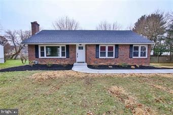 516 E MacAda Rd, Bethlehem, PA 18017 - photo 1