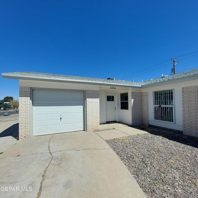 2214 Cumbre Negra St, El Paso, TX 79935 - photo 1