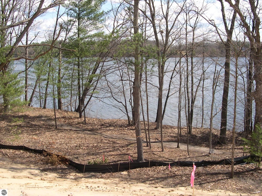 1637 Edgewater Ridge unit 13, Traverse City, MI 49684 - photo 1