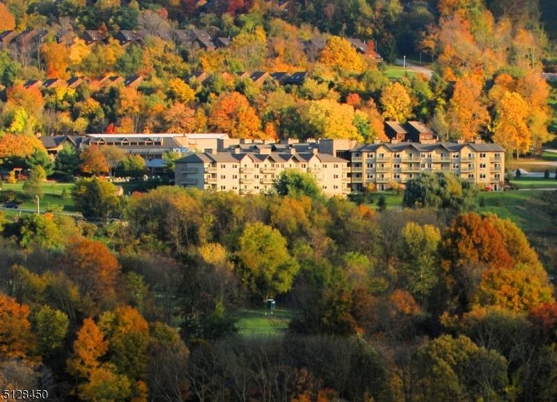 2 Chamonix Dr unit 350, Vernon, NJ 07462 - photo 1