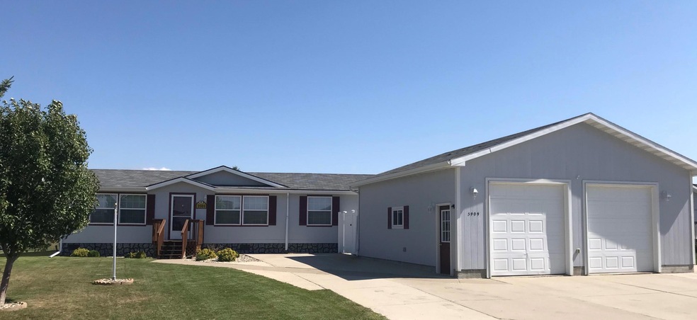 Chandler Front View