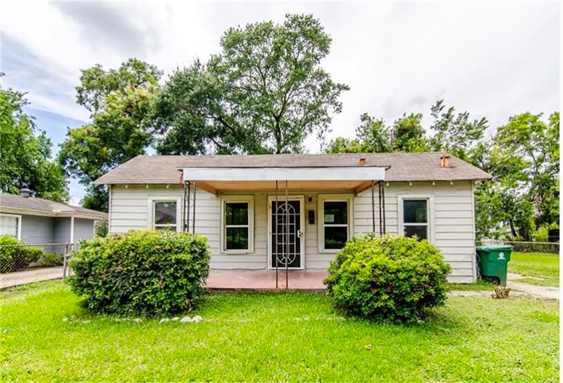 4209 Sayers St, Houston, TX 77026 - photo 1