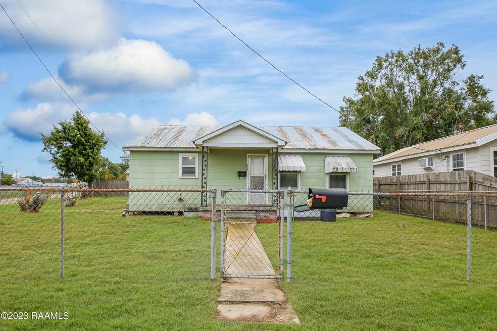 301 Albert St New Iberia-2