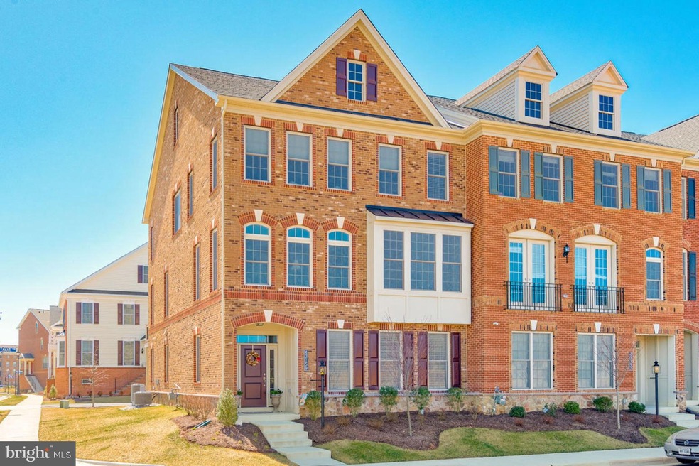 43159 Clarendon Square, Ashburn, VA 20148 - photo 1