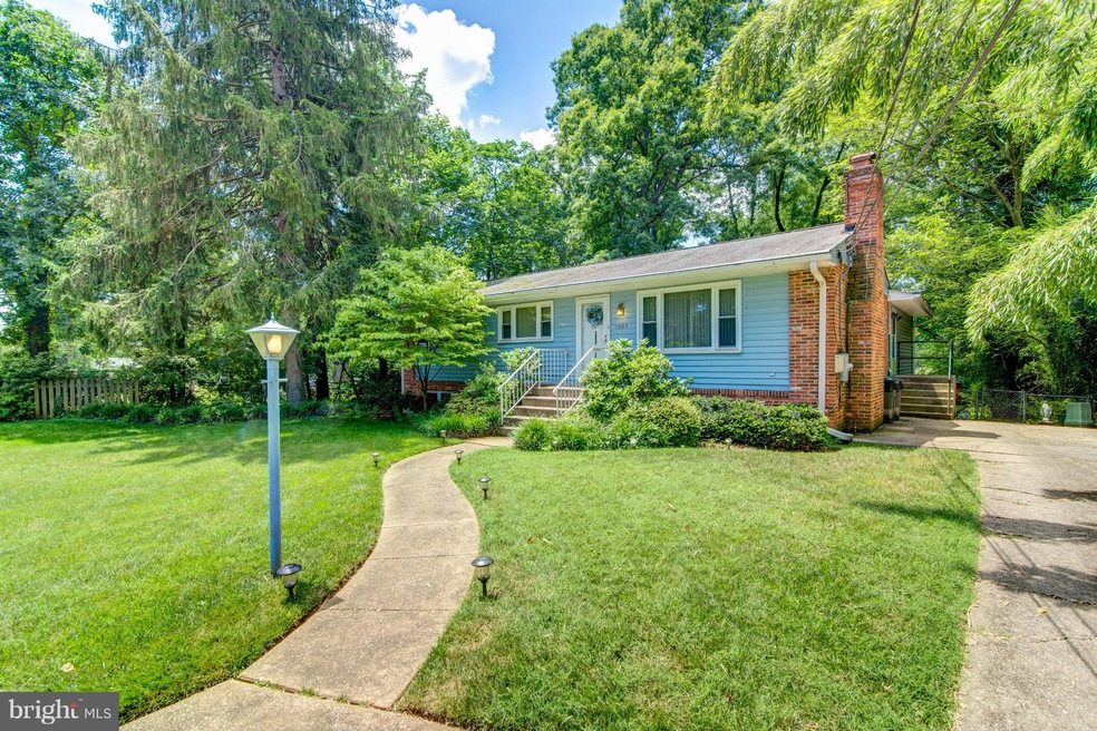 1005 Fowler St, Falls Church, VA 22046 - photo 1