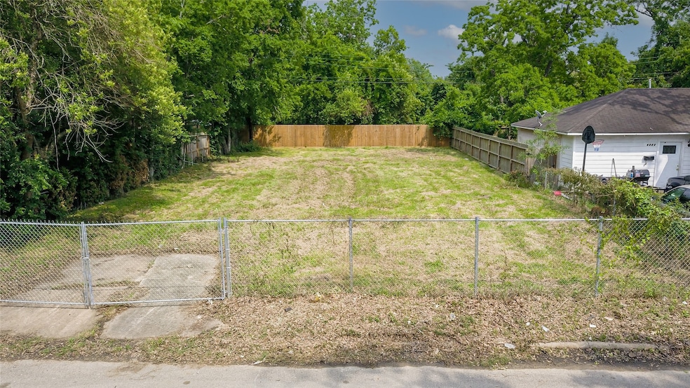 6219 Sherwood Dr, Houston, TX 77021 - photo 1