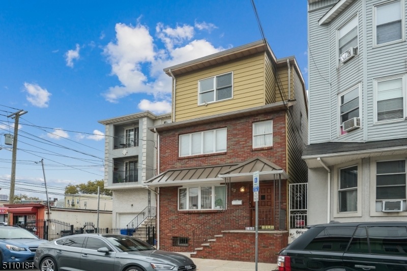 82 Elm St, Newark, NJ 07105 - photo 1