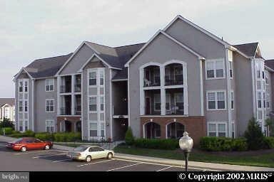 46614 Drysdale Terrace unit 303, Sterling, VA 20165 - photo 1