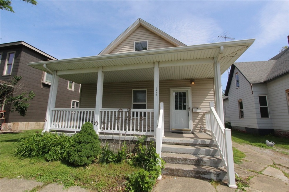 1512 Champaign Ave, Mattoon, IL 61938 - photo 1