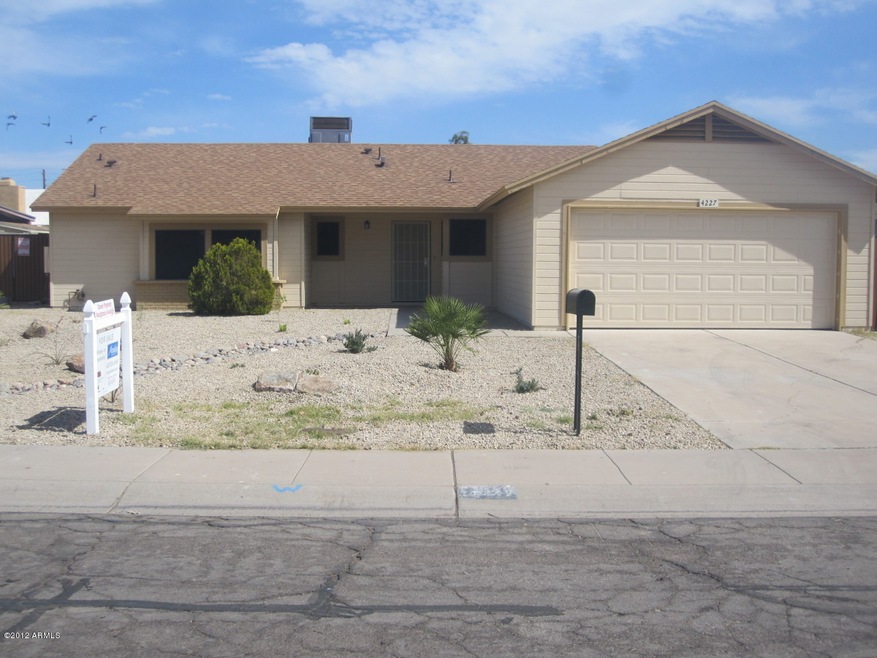 4227 N 79th Ln, Phoenix, AZ 85033 - photo 1