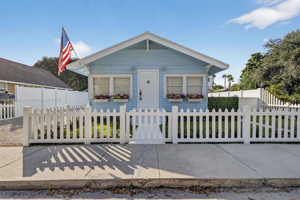 123 N Ocean Breeze unit A, Lake Worth, FL 33460 - photo 1