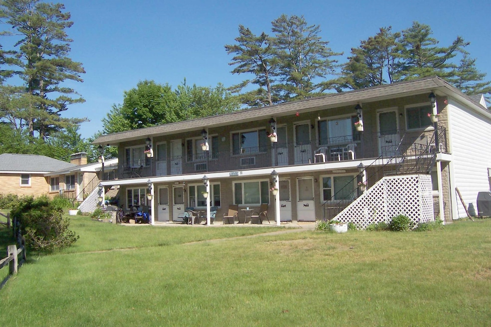 55 Paradise Rd unit 7, Bristol, NH 03222 - photo 1