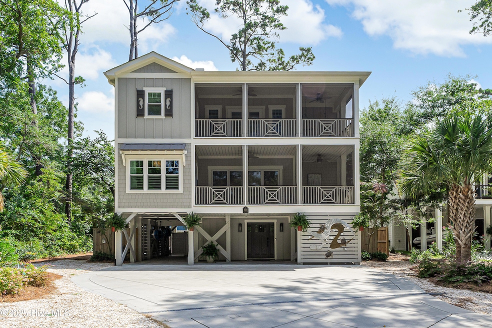 2803 W Yacht Dr Oak Island