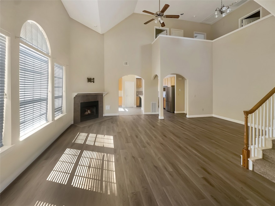 3746 E Ashford Villa Ln, Houston, TX 77082 - photo 1