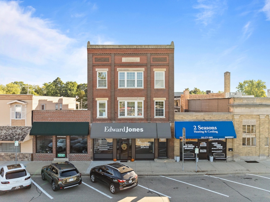 106 N Main St, Walworth, WI 53184 - photo 1