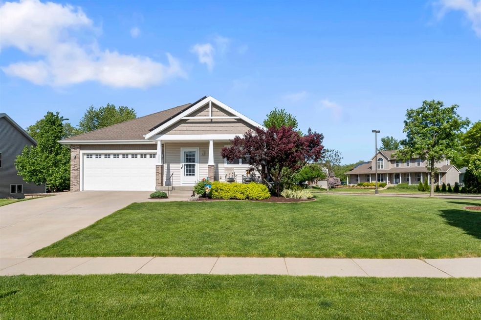 2775 Sunflower Dr, Fitchburg, WI 53711 - photo 1