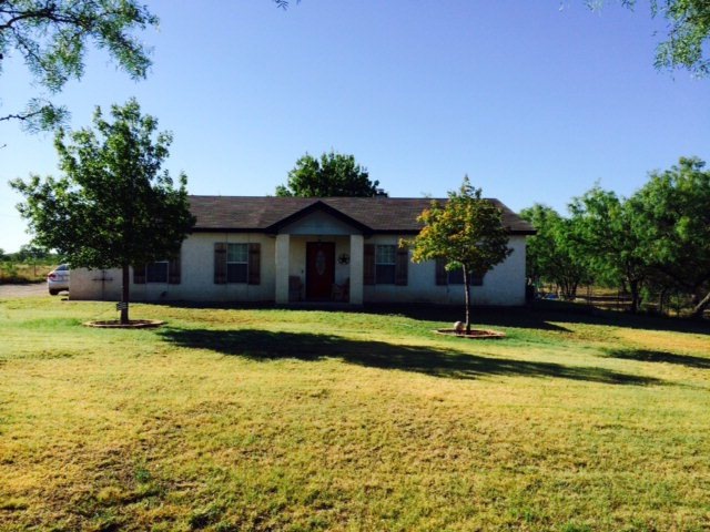 11870 Dove Creek Ln E, San Angelo, TX 76904 - photo 1