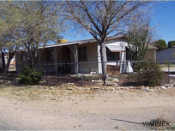 1135 E McVicar