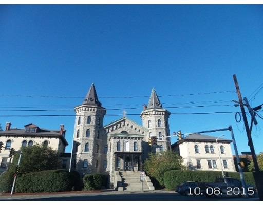 201 Thorndike St unit 13, Lowell, MA 01852 - photo 1