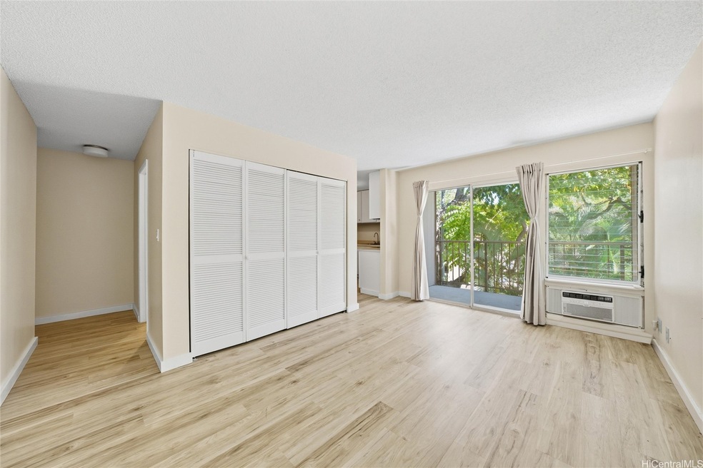 3721 Kanaina Ave unit 313, Honolulu, HI 96815 - photo 1