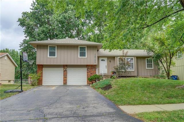 12724 W 100th St, Lenexa, KS 66215 - photo 1