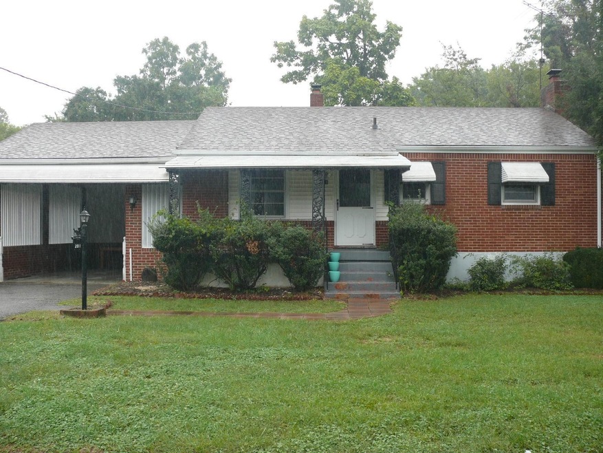 2011 Meadowbrook Rd
