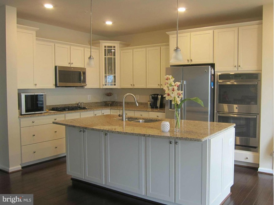 43609 Helmsdale Terrace unit 43609, Chantilly, VA 20152 - photo 1