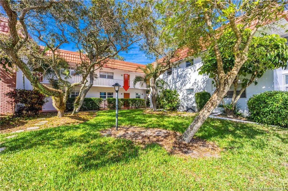 2600 SE Ocean Blvd, Q6 located in Vista Pines