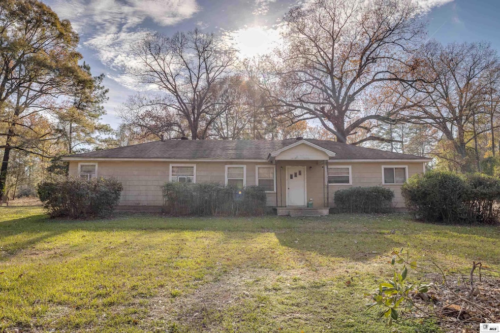 1101 Bryant St, Bastrop, LA 71220 - photo 1