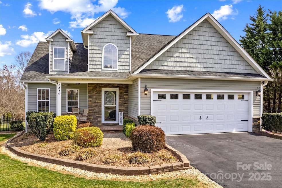 Under Contract $410,000 • Co-Listing Agent