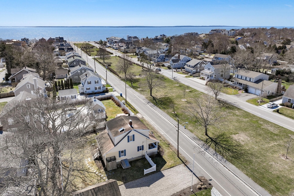 21 Worcester Ct, Falmouth, MA 02540 - photo 1