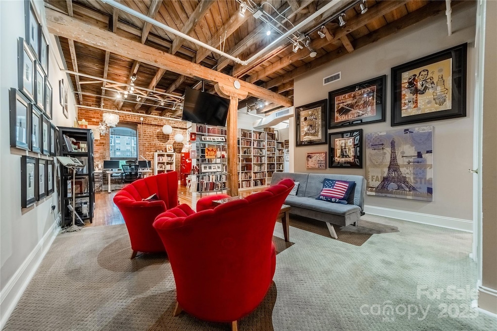 310 Arlington Ave unit 319, Charlotte, NC 28203 - photo 1