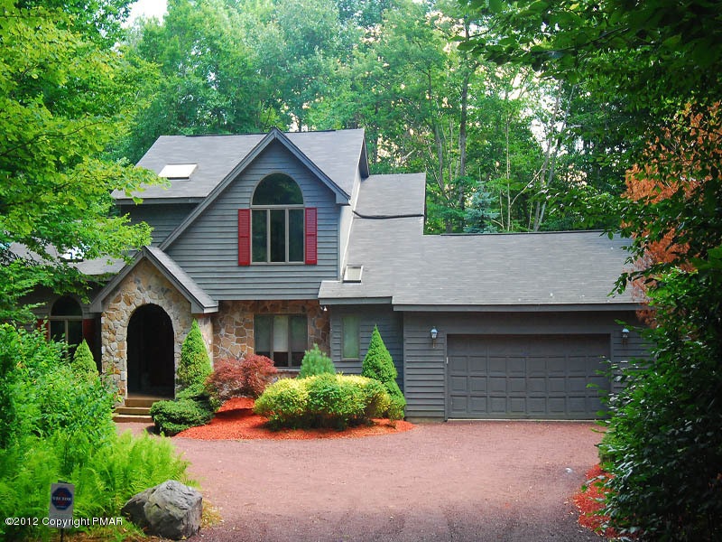 2151 Red Spruce Rd, Pocono Pines, PA 18350 - photo 1