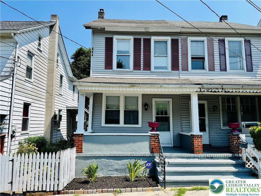 433 S Walnut St unit 435, Slatington, PA 18080 - photo 1