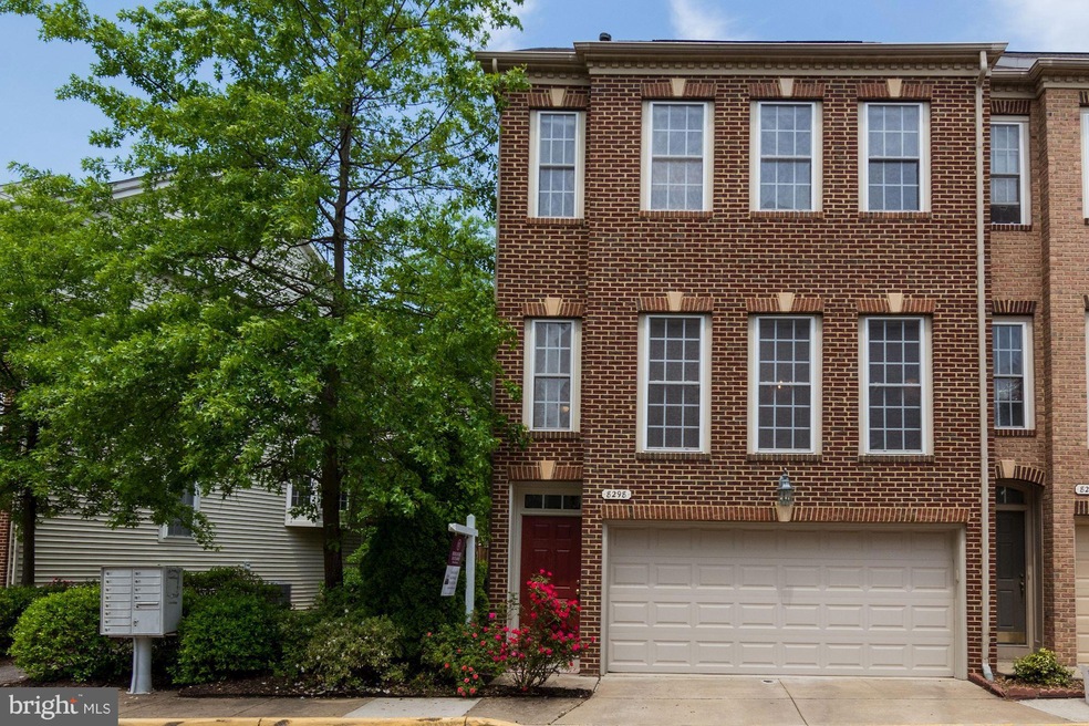 8298 Reiser Ln, Lorton, VA 22079 - photo 1