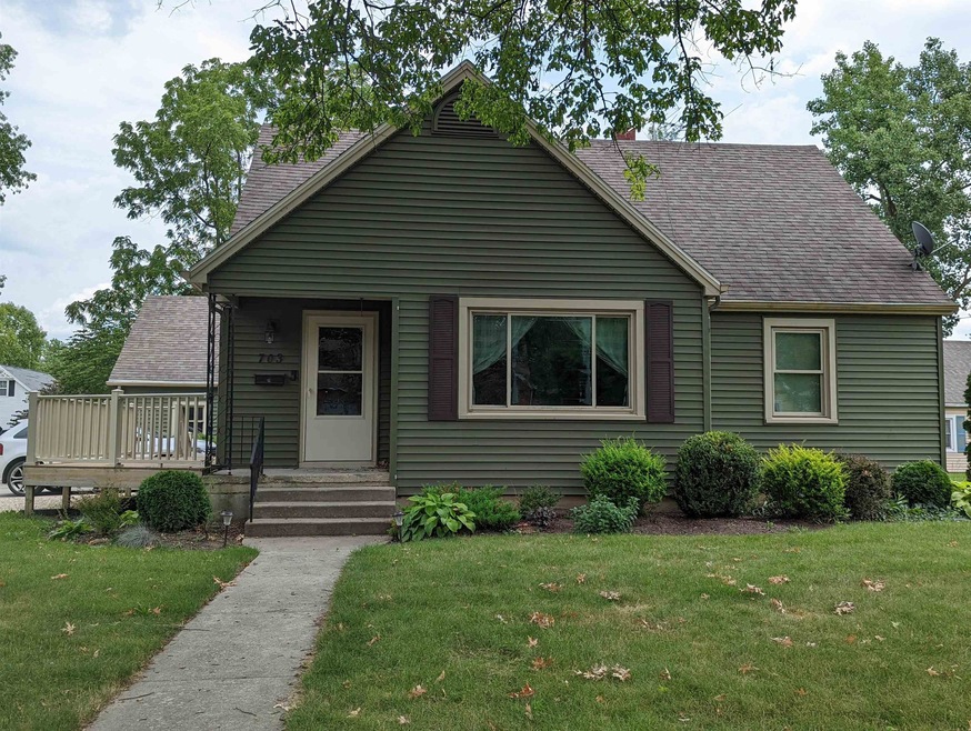 703 Hendricks St, Berne, IN 46711 - photo 1