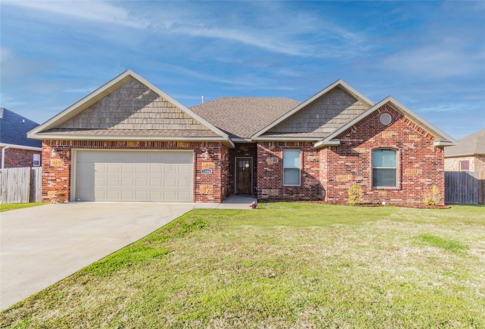 1280 Colonel McNeil Dr, Prairie Grove, AR 72753 - photo 1