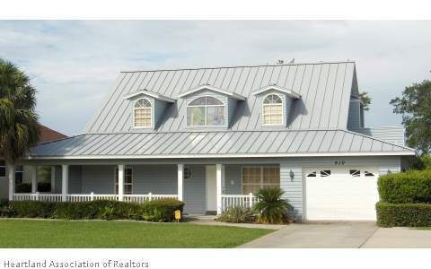 910 Lake Dr E, Lake Placid, FL 33852 - photo 1