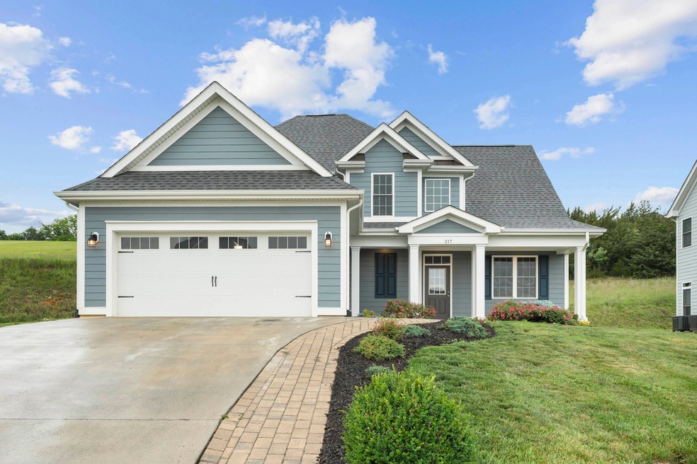 217 Windsor Dr, Fishersville, VA 22939 - photo 1