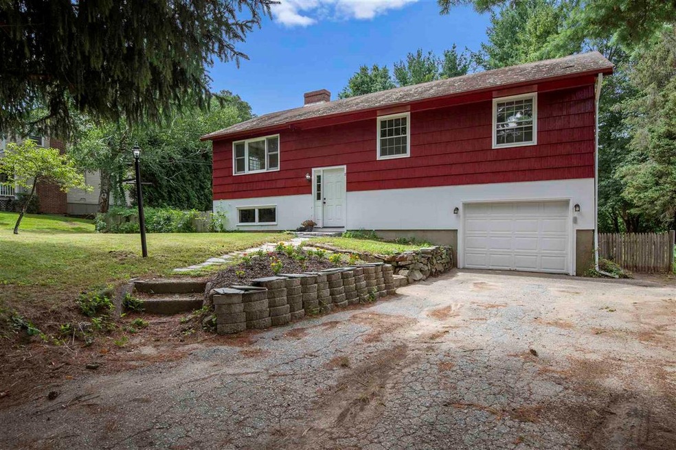 8 Walnut Ave, North Hampton, NH 03862 - photo 1