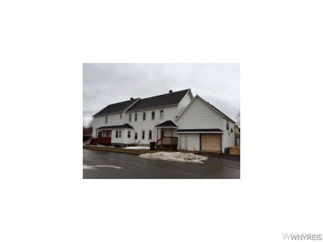 784 Oliver St, North Tonawanda, NY 14120 - photo 1
