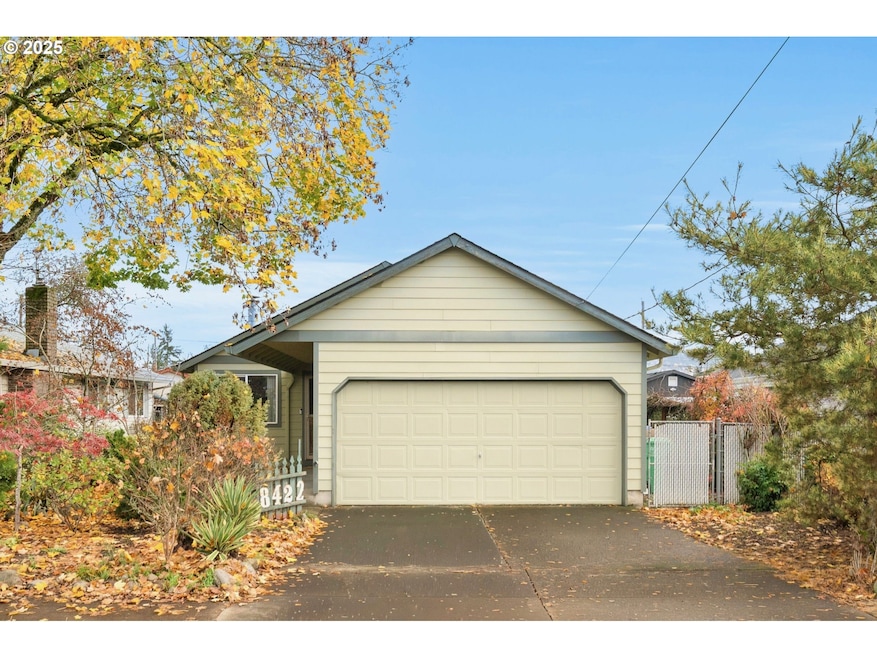 8422 SE 65th Ave, Portland, OR 97206 - photo 1