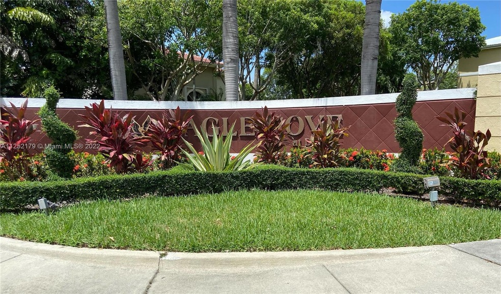 11053 NW 43rd Ln, Doral, FL 33178 - photo 1