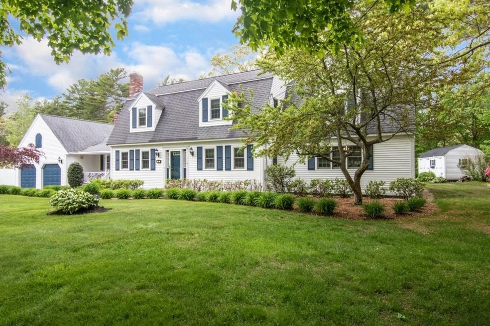 16 Weston St, Carver, MA 02330 - photo 1