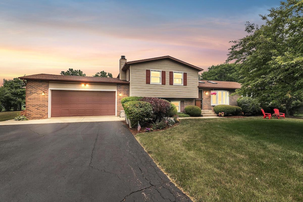 0I8A1830_1 image suite