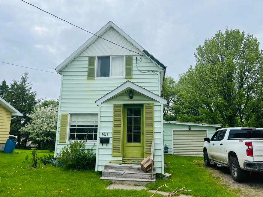 1017 E 5th Ave