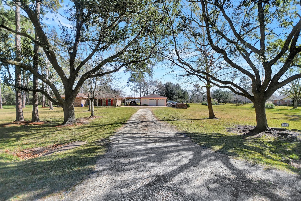 5 Windsong Ln, Friendswood, TX 77546 - photo 1