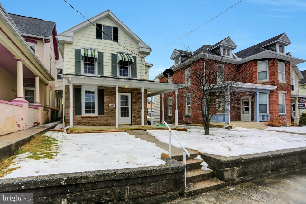 311 S Church St, Waynesboro, PA 17268 - photo 1