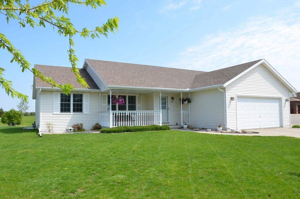 216 Division St, Brooklyn, WI 53521 - photo 1